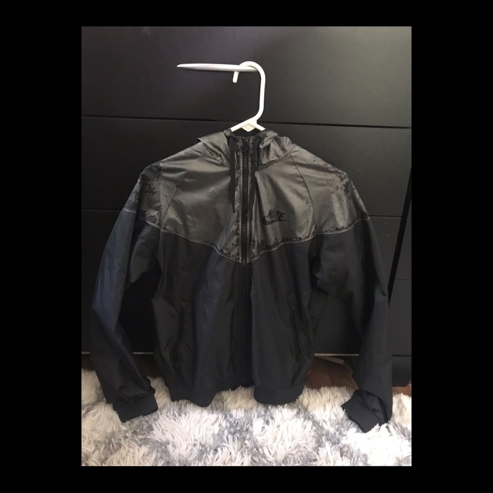 Nike windbreaker